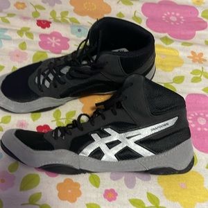 ASICS Snapdown wrestling shoes size 10